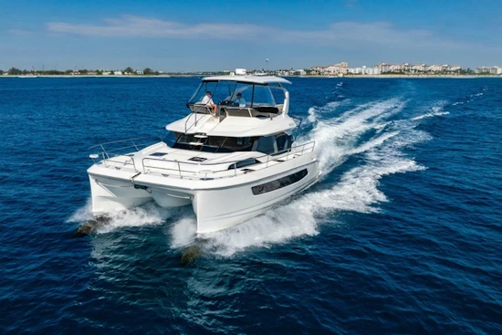 Aquila 44 Yacht Yacht For Sale