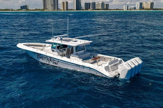 HCB Suenos Yacht For Sale