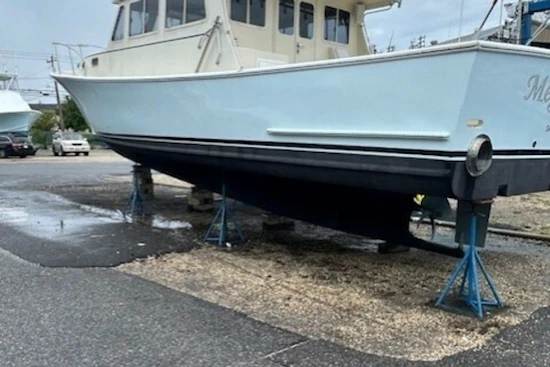 Custom Flowers 43 Yacht For Sale