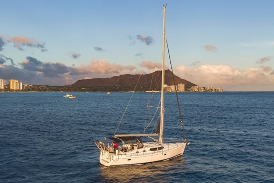 Hunter 45 Deck Salon Yacht For Sale