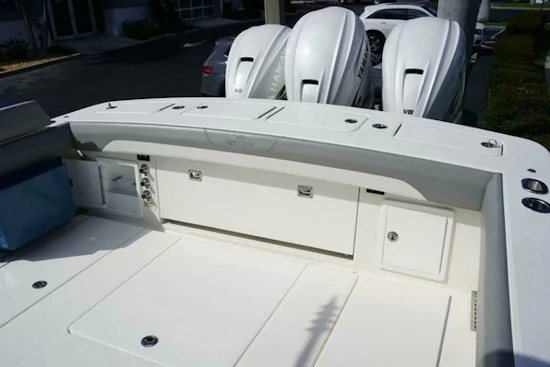 Regulator 37 Yacht For Sale