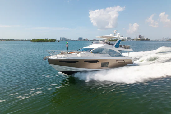 Azimut 60 Flybridge Yacht For Sale