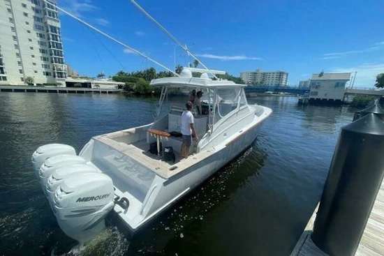 Jim Smith Walkaround Express Yacht For Sale
