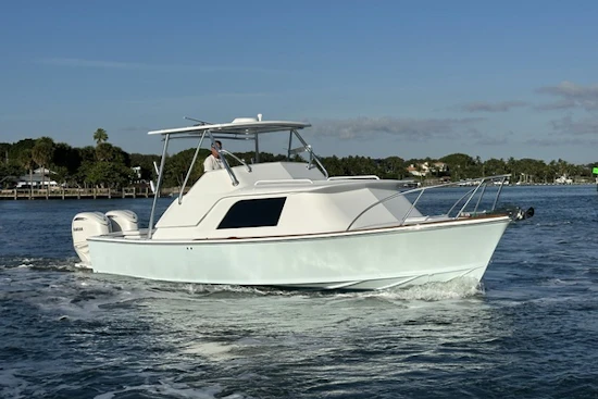 Bertram 31 Express Cruiser Yacht For Sale