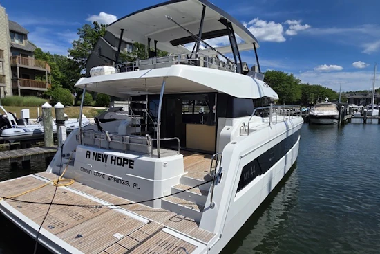 Fountaine Pajot Motor Yacht 44 Yacht For Sale