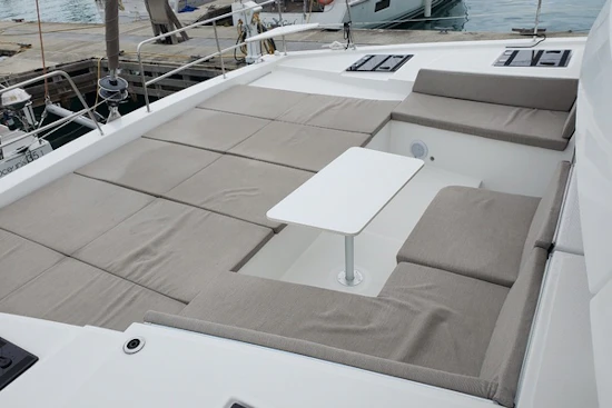 Bali 4.4 Yacht For Sale