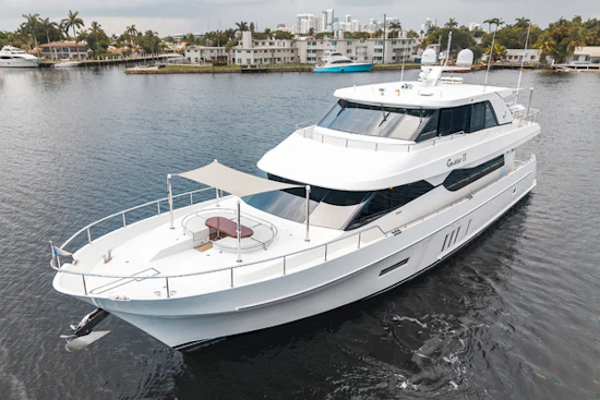 Ocean Alexander 90 SKY LOUNGE Yacht For Sale