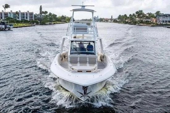 Boston Whaler  Yacht For Sale
