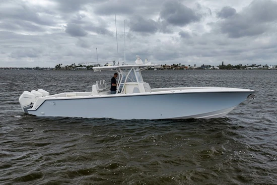 SeaVee 370Z Yacht For Sale