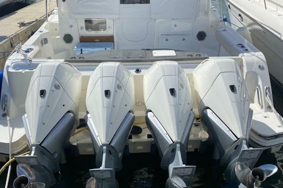 Boston Whaler 405 Conquest Yacht For Sale