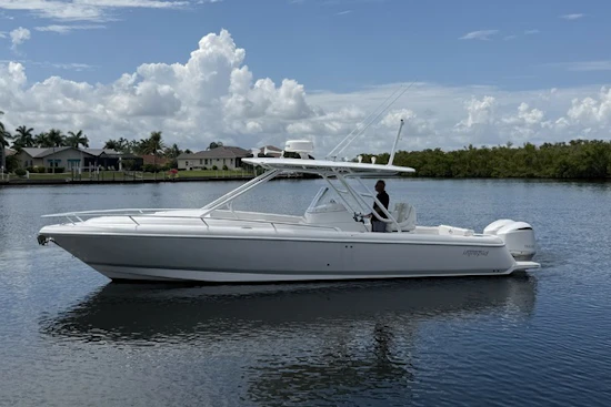 Intrepid 327 Cuddy 2020 Yacht For Sale