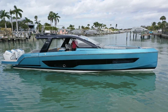 Schaefer V44 Yacht For Sale