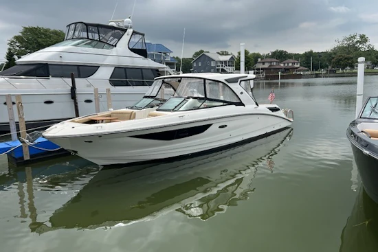 Sea Ray 350 SLX Yacht For Sale