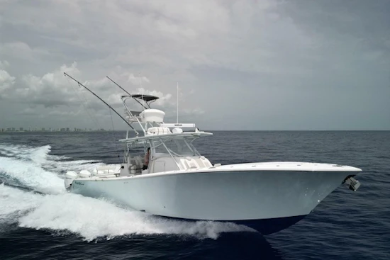 Front Runner 39 Center Console Yacht For Sale