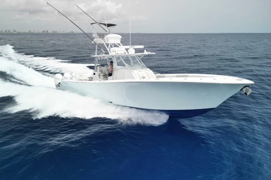Front Runner 39 Center Console Yacht For Sale