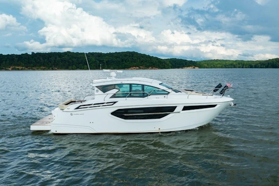 Cruisers Yachts 42 Cantius Yacht For Sale