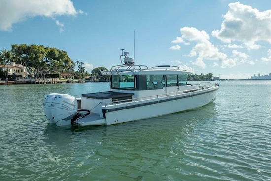 Axopar 37 XC Cross Cabin Yacht For Sale