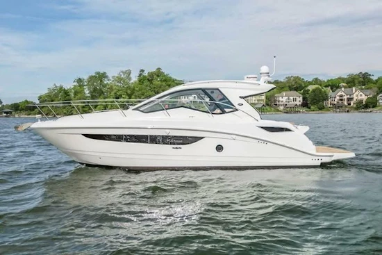 Sea Ray Sundancer 350 Coupe Yacht For Sale