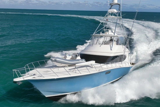 Hatteras GT70 Yacht For Sale