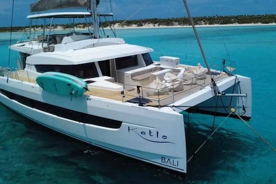 Bali 5.4 Yacht For Sale
