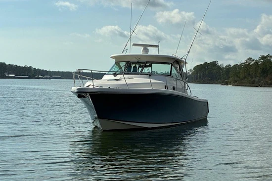 Pursuit OS 375 Offshore Yacht For Sale
