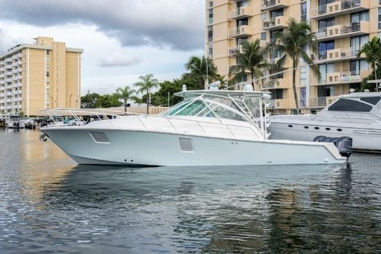 SeaVee 430 Sportfish Express Yacht For Sale