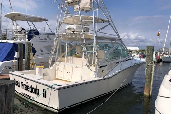 Carolina Classic 35 Express Yacht For Sale
