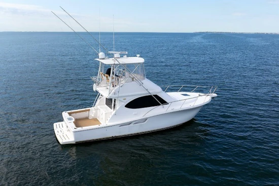 Tiara Yachts 3900 Convertible Yacht For Sale