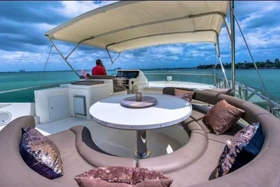 Ferretti Yachts 680 Yacht For Sale