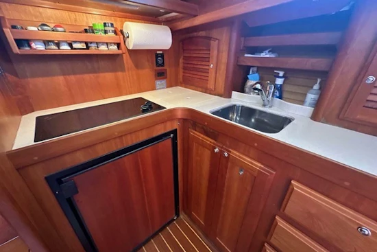Sabre 42 Express Yacht For Sale