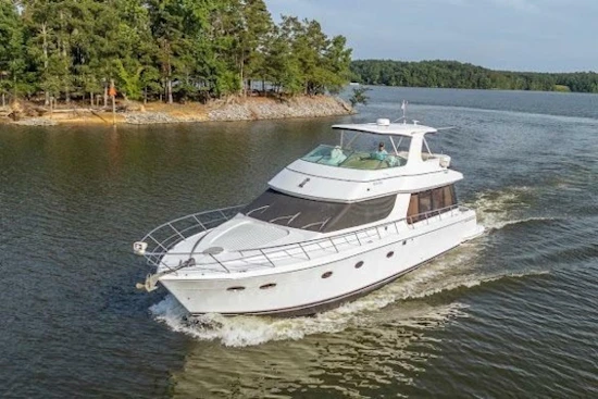 Carver 570 Voyager Pilothouse Yacht For Sale