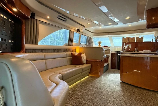 Sea Ray 560 Sedan Bridge Yacht For Sale