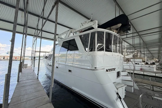 Hatteras 52 Sport Deck Motor Yacht Yacht For Sale