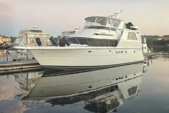 Hatteras 52 Sport Deck Motor Yacht Yacht For Sale