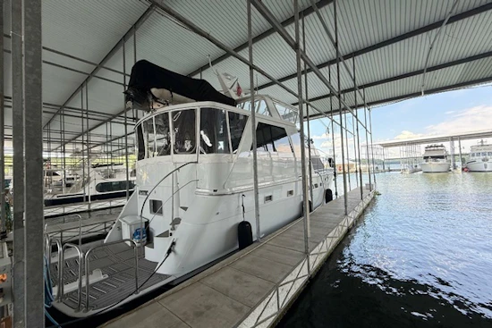 Hatteras 52 Sport Deck Motor Yacht Yacht For Sale