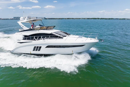 Sea Ray 510 FLY Yacht For Sale