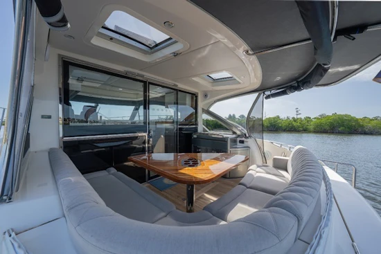 Riviera 4600 Yacht For Sale