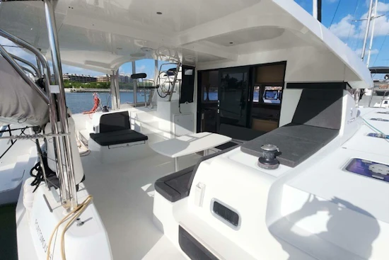 Lagoon 42 Yacht For Sale