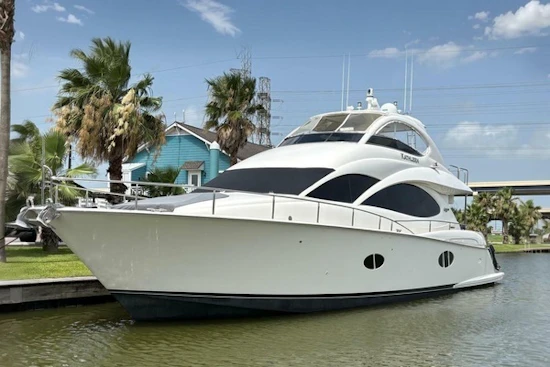 Lazzara Yachts 74 MOTOR YACHT Yacht For Sale