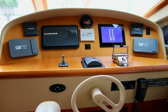 Lazzara Yachts 74 MOTOR YACHT Yacht For Sale