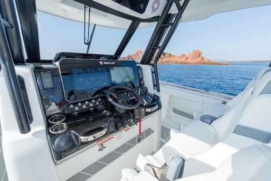 Wellcraft 38 T-Top Yacht For Sale