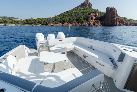 Wellcraft 38 T-Top Yacht For Sale