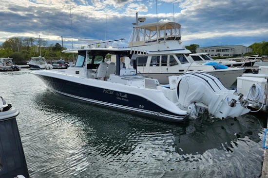 HCB 42 Lujo Yacht For Sale