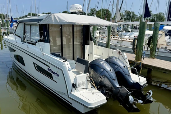 Jeanneau NC1095 Yacht For Sale