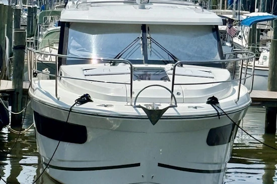 Jeanneau NC1095 Yacht For Sale