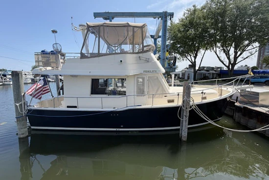 Mainship 34 Trawler Yacht For Sale