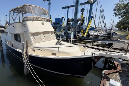 Mainship 34 Trawler Yacht For Sale