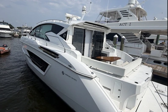 Cruisers 46 Cantius Yacht For Sale