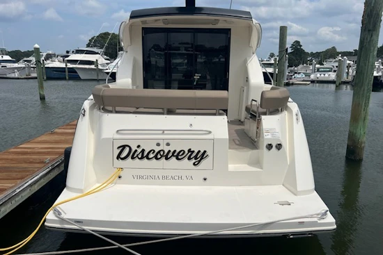 Carver C37 Yacht For Sale