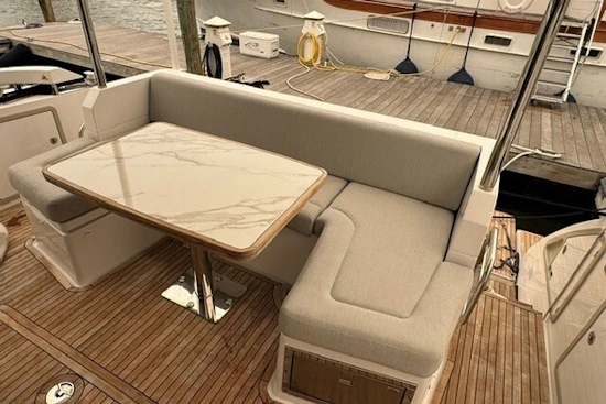 Azimut 50FLY Yacht For Sale